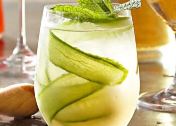 How to Throw the Ultimate Summer Cocktail Party