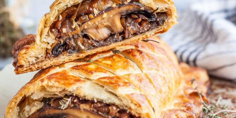 Vegan Mushroom Wellington recipe – Oh My Veggies