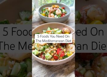 5 foods you need on the Mediterranean Diet! #mediterraneandiet