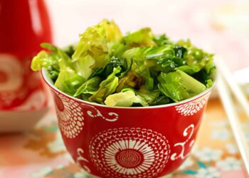 Chinese Stir-Fried Lettuce